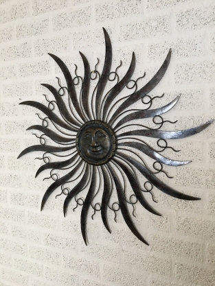 Beautifully beautiful decorative metal wall ornament, THE SUN.